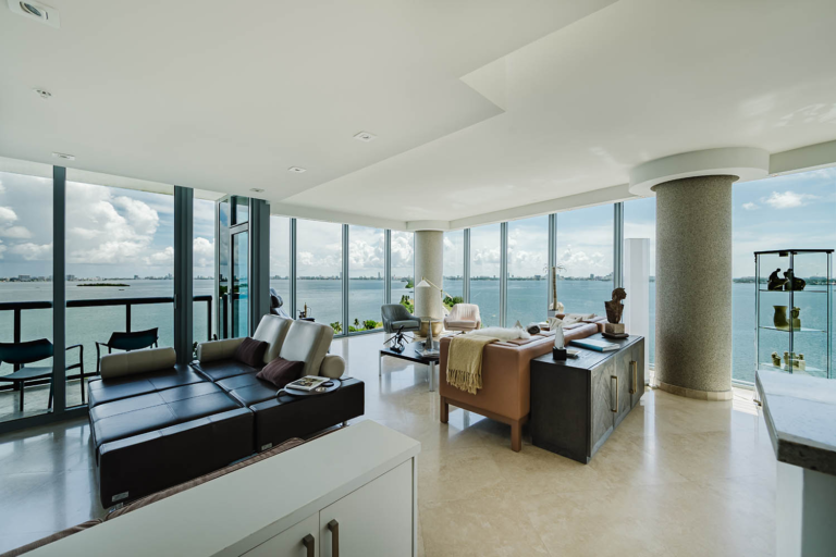 bluecondo2